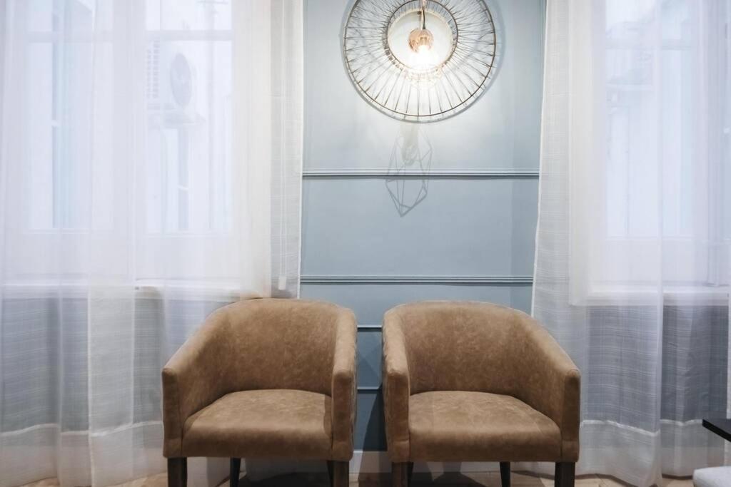 Apartamentos Plaza De Pedro Zerolo III Madrid Esterno foto