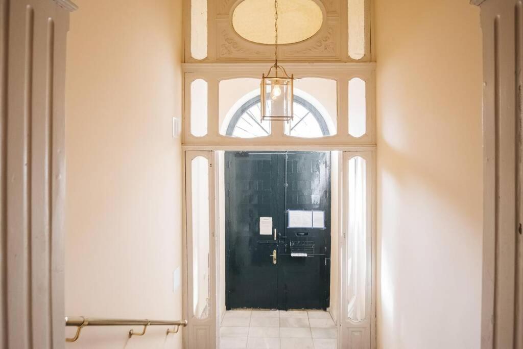 Apartamentos Plaza De Pedro Zerolo III Madrid Esterno foto