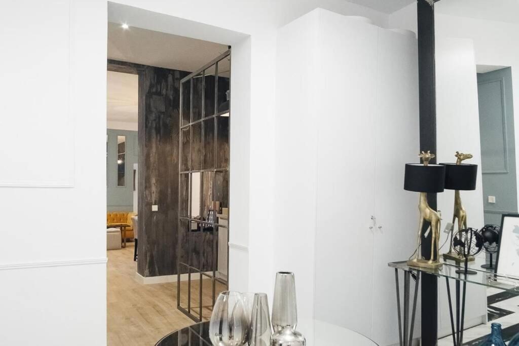 Apartamentos Plaza De Pedro Zerolo III Madrid Esterno foto